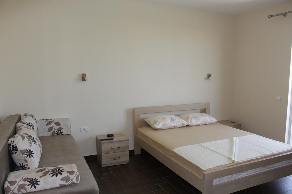 Apartment Family Ulcinj Exteriör bild