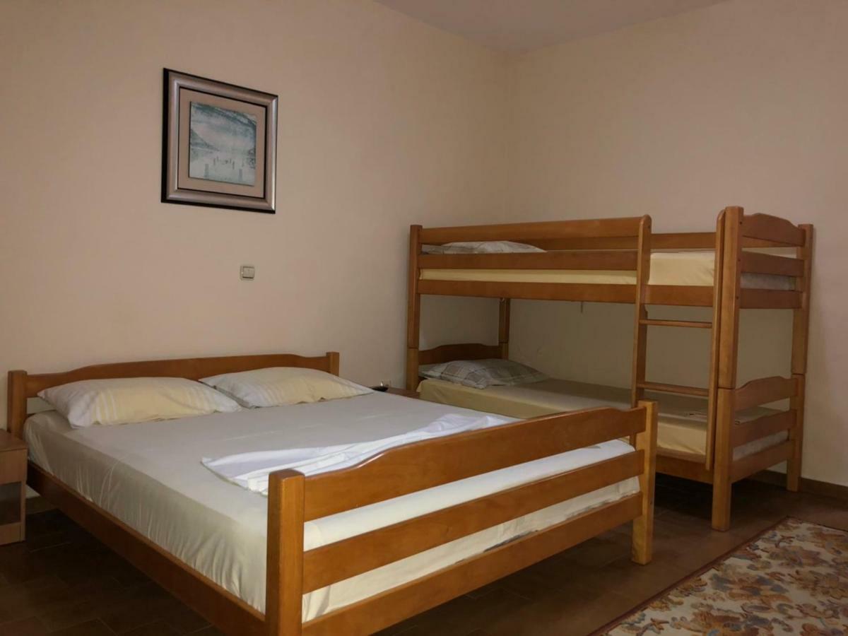 Apartment Family Ulcinj Exteriör bild