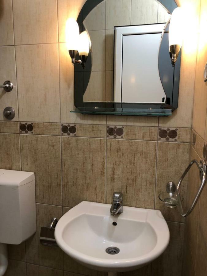 Apartment Family Ulcinj Exteriör bild