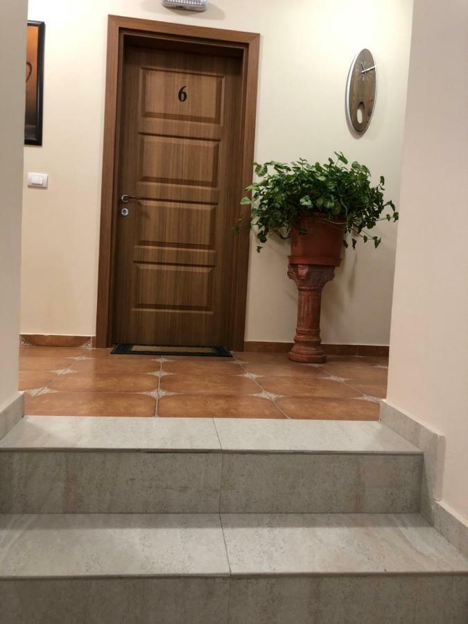 Apartment Family Ulcinj Exteriör bild